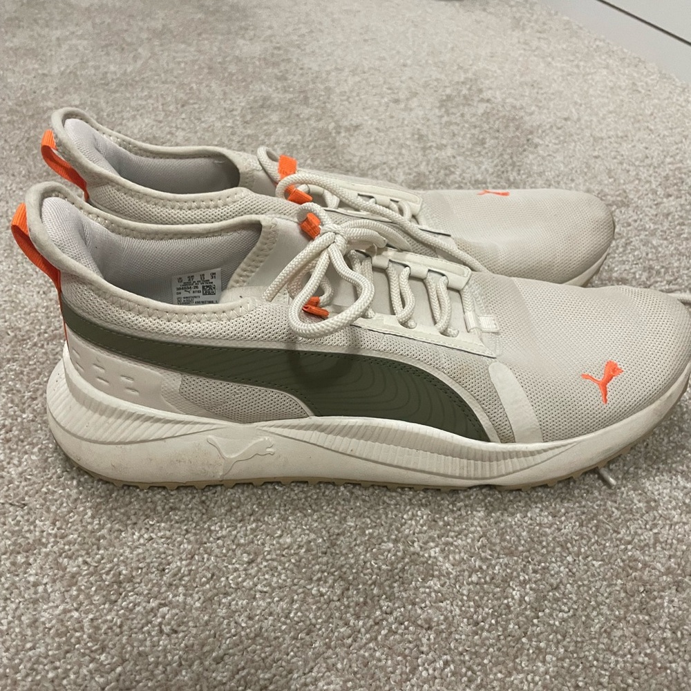 Puma Men's Off White and Green with Orange Accents Casual Sneakers - Picture 2 of 3
